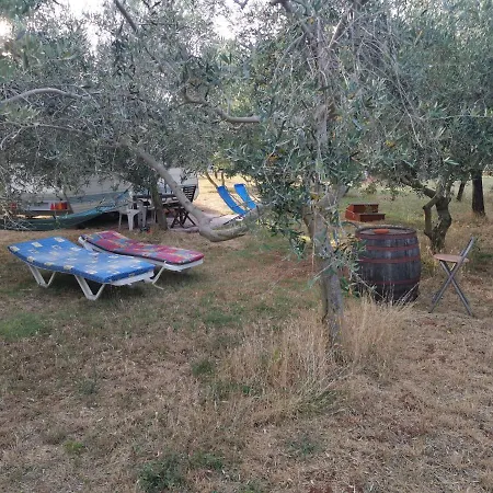 Jacuzi In The Olive Grove Camping Pula