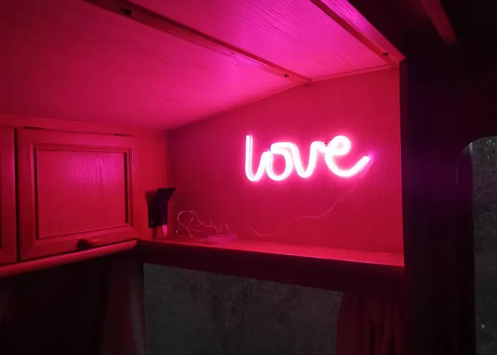 Kamp Jacuzi In The Olive Grove *