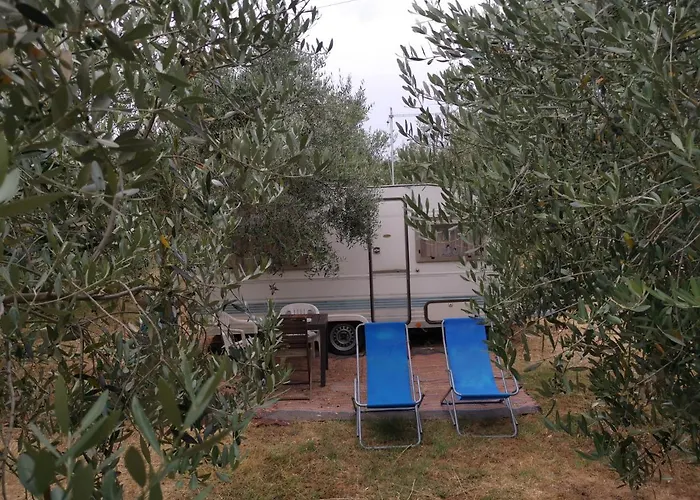 Jacuzi In The Olive Grove Kemping *