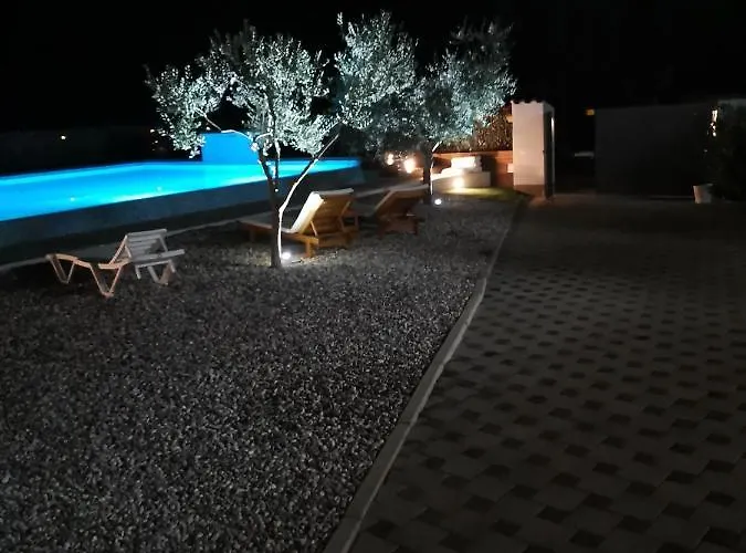 Kemping Jacuzi In The Olive Grove